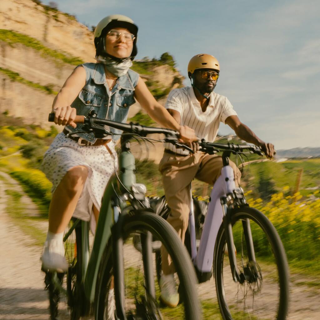 Electric hybrid bike with central motor and low frame E-ACTV 500 lavender